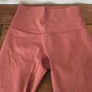 Brand New Lulu Lemon 25 inch pants
